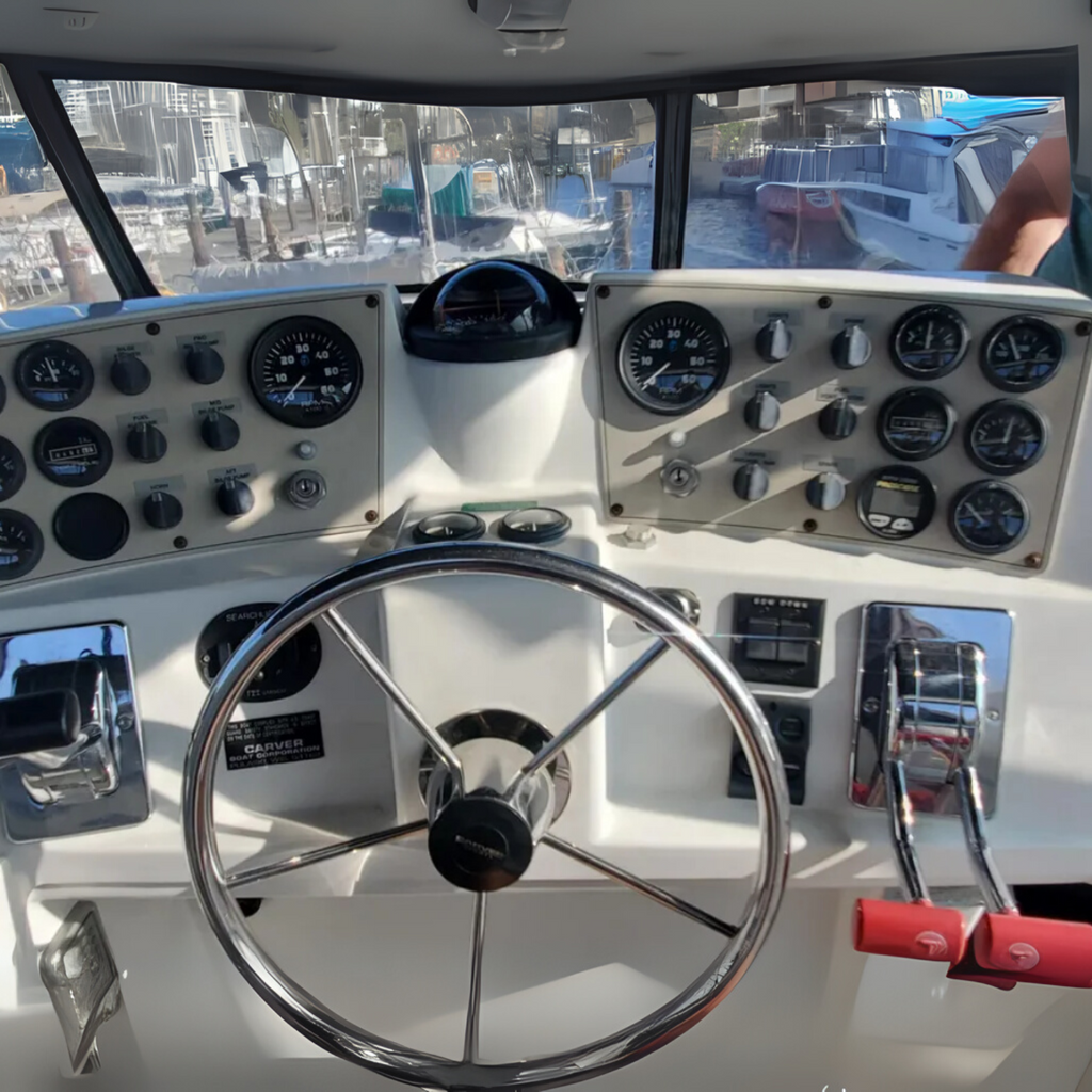 2000 Carver 356 Aft Cabin Motor Yacht| 41'